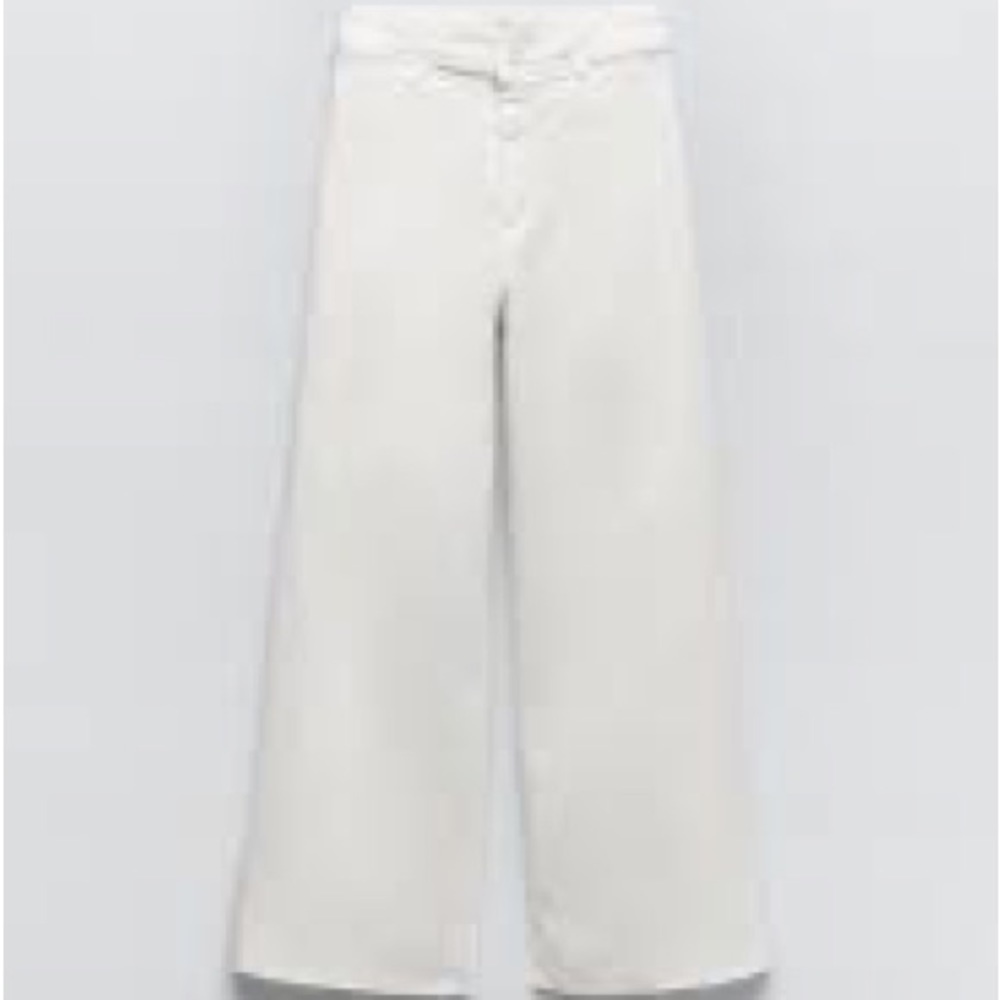 Zara Woman The Marine Straight Jeans Power Stretch Flares w/RawHemsEcru size 4